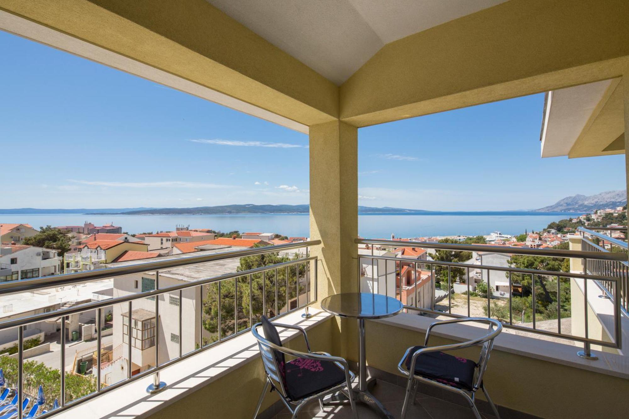 Dorijini Dvori Bed & Breakfast Baška Voda Стая снимка