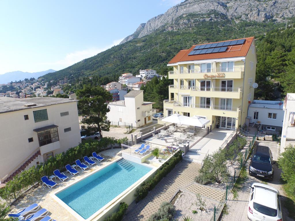 Dorijini Dvori Bed & Breakfast Baška Voda Екстериор снимка